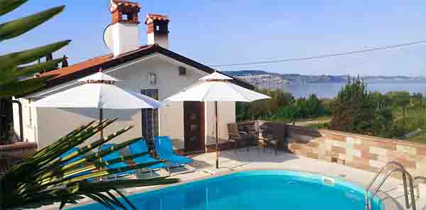 Placeholder image for background image portraying Apartment Lori